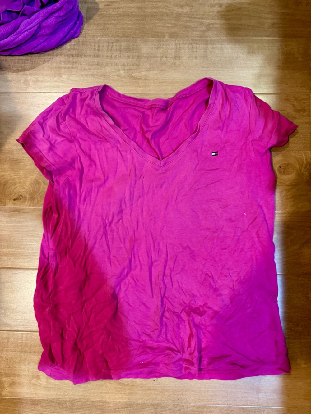 Tommy Hilfiger Women's Hot Pink V-Neck T-Shirt